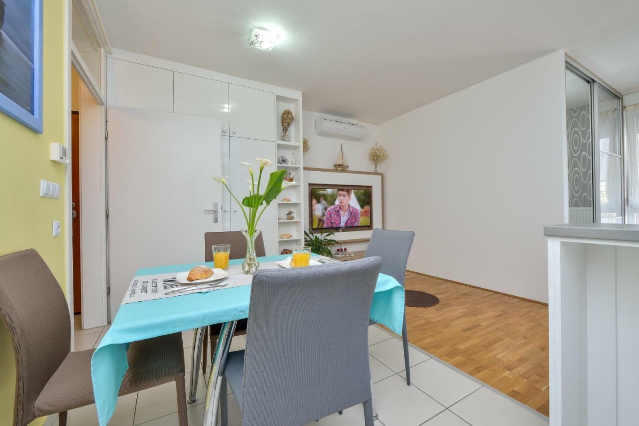 Apartment M Zadar Exterior photo